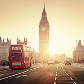 Прямые поставки брендовой одежды из Европы в Санкт-Петербурге и Ленинградской области