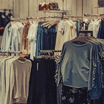 Стоковые брендовые вещи